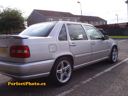 volvo s70 2.jpg