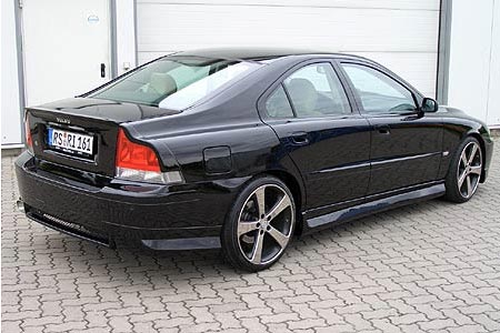 volvo_s60_black_panter_2.jpg