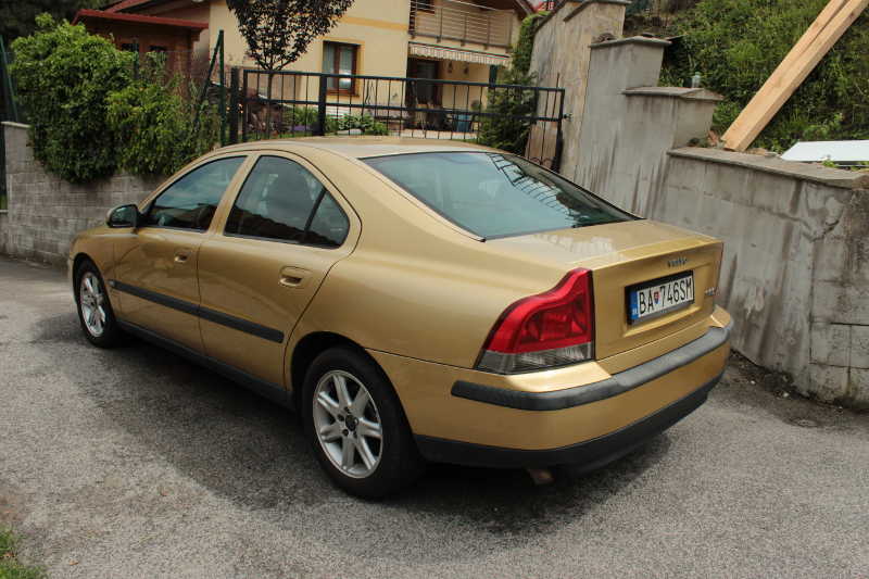 volvo04.JPG