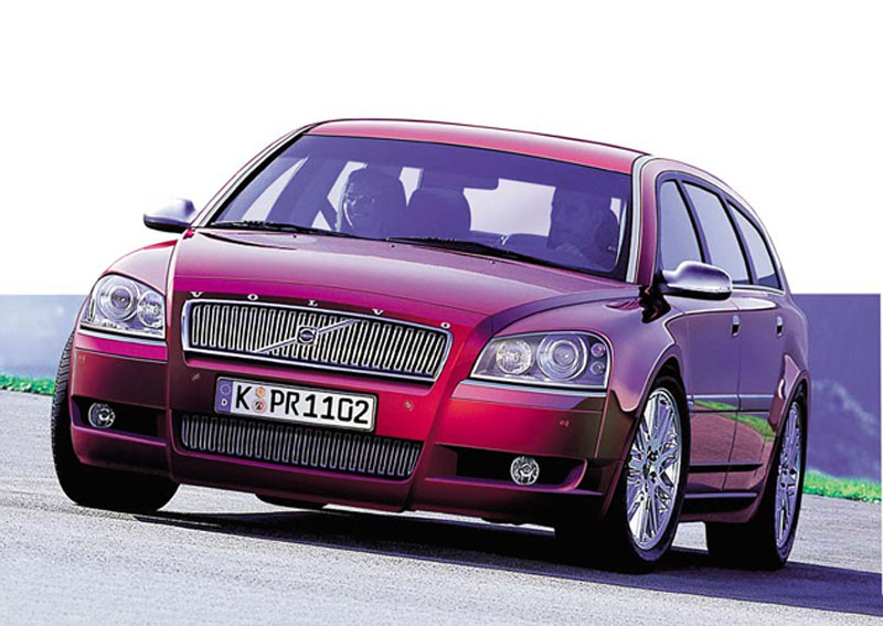 2Volvo_Estate_V90_713_01.jpg